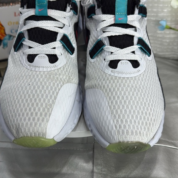 (C) Nike Renew Retaliation VW2
Men's Running Shoes CK5074
Men's Size 12 - Picture 4 of 16